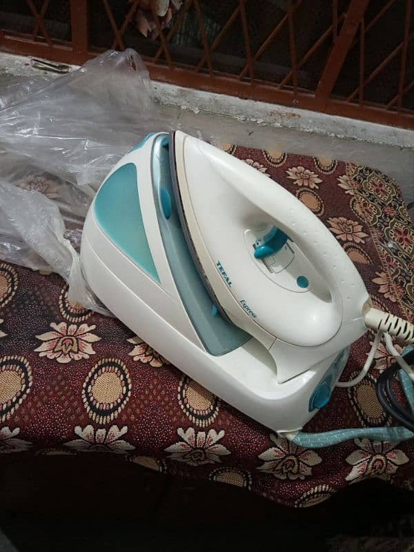 TEFAL EXPRESS IRON 0