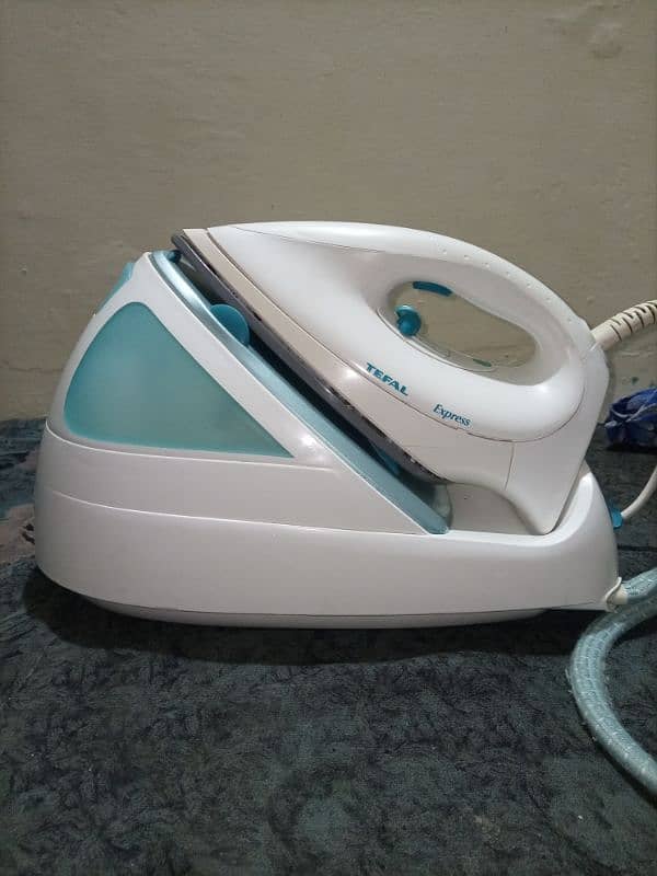 TEFAL EXPRESS IRON 3