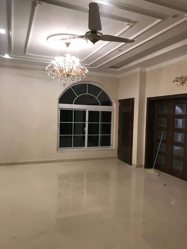 Bahria Enclave Sector C-3 1 Kanal (50*90) Beautiful House For Rent In Prime Location. Reasonable Demand. 3