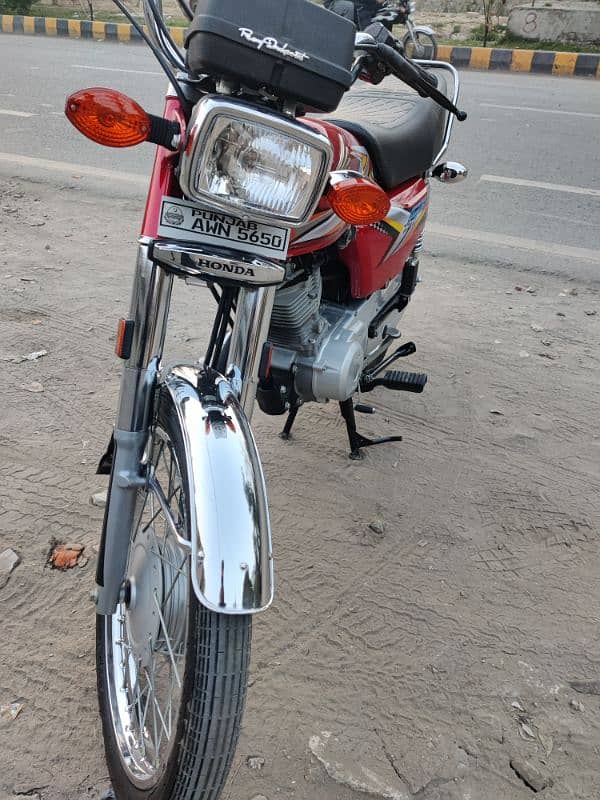 Honda 125 2025 3