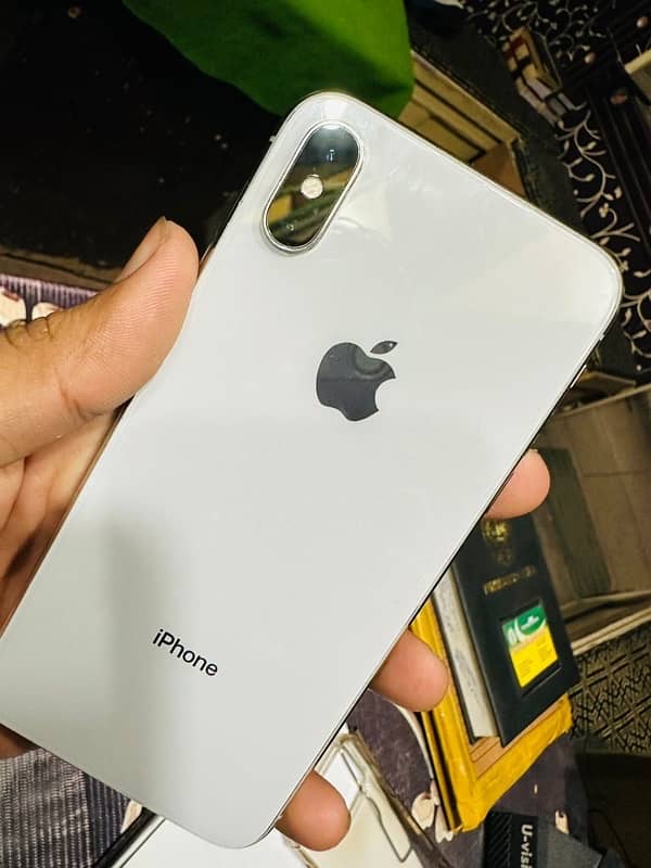 I phone X 64 Gb PTA proved with charger and box 0