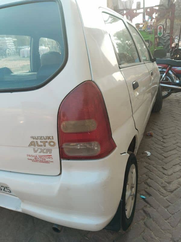 Suzuki Alto 2012 10