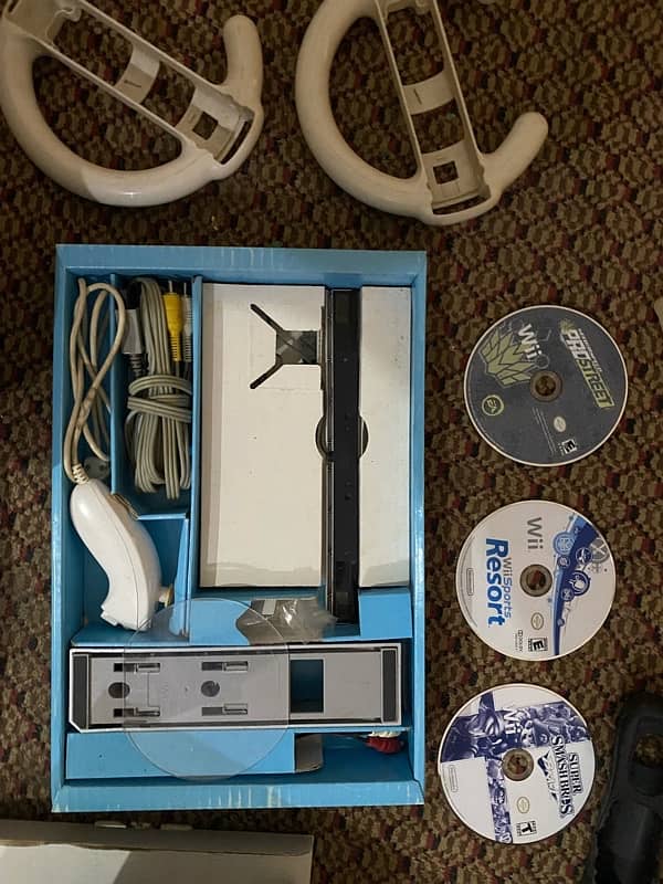 nintendo wii with 3 game cd 3