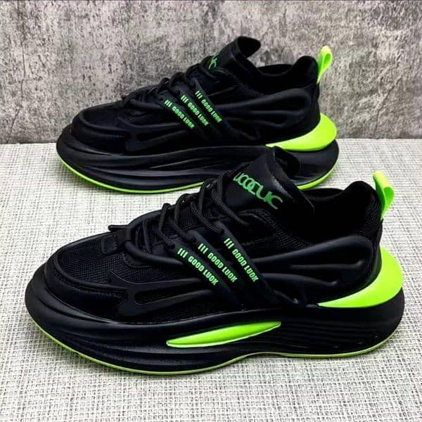 Men's Comfortable sneakers 0