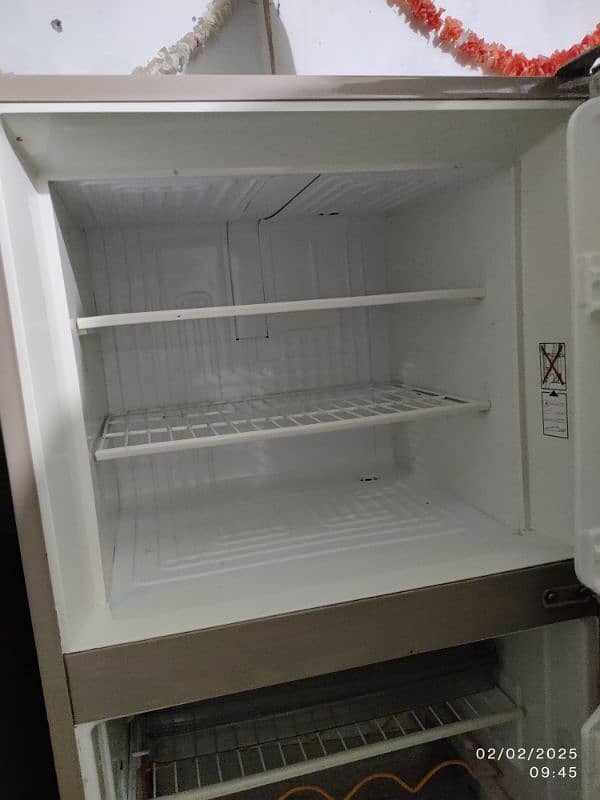 Refrigerator 7