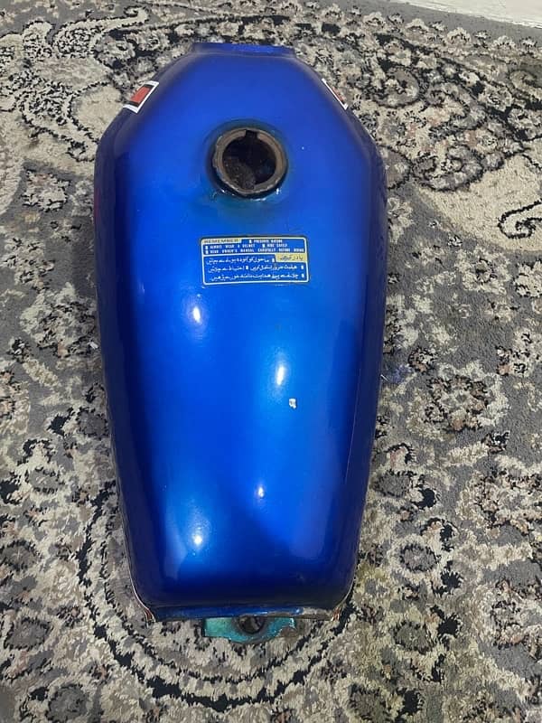 Down model 125 Fuel Tanks 1