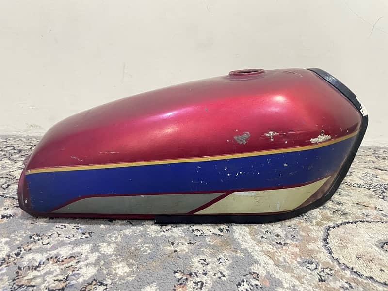 Down model 125 Fuel Tanks 6