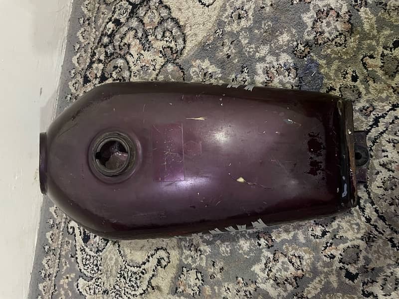 Down model 125 Fuel Tanks 8