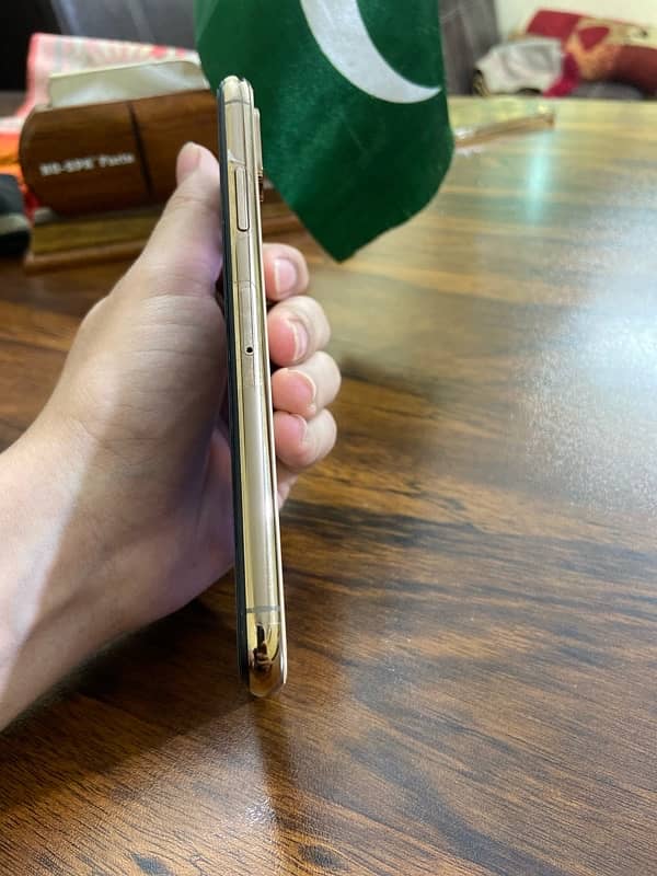 iPhone XS non pta 64 gb urgent sale 4