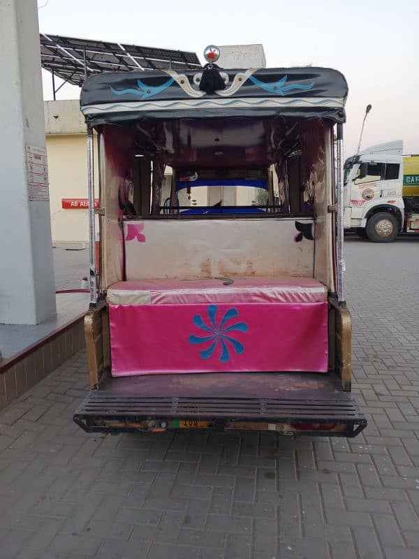 unique rikhshaw 9 seater 2