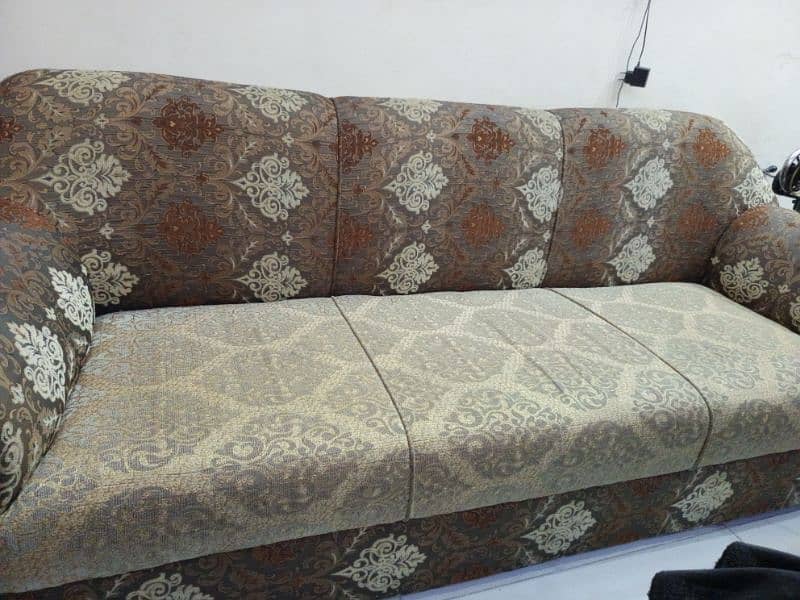 6 seater sofa 0