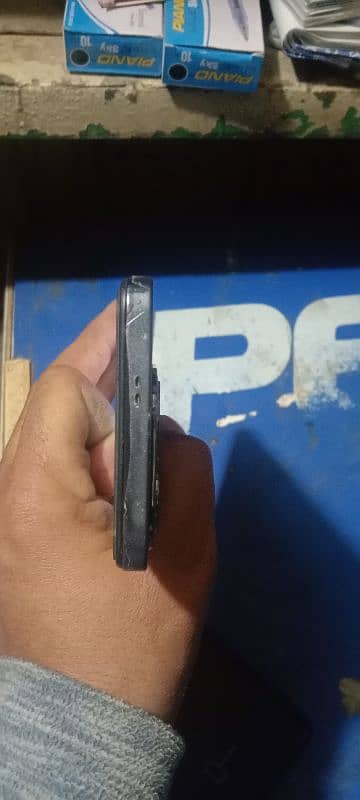 Infinix Hot 40 model X6836 2