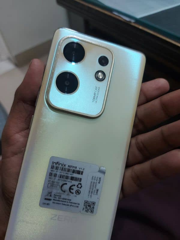 Infinix Zero 30 Curved 5