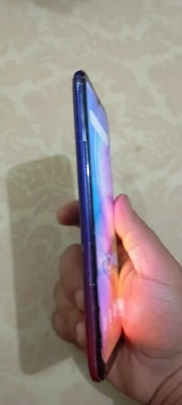 I m selling my phone in v good condition only new bettery installed 4