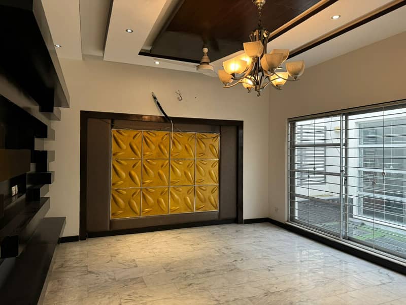 Out Off Market 01 Kanal Modern Design House For Rent In DHA Phase 3 Lahore. 6