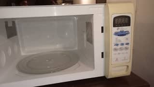 Dawlance microwave oven