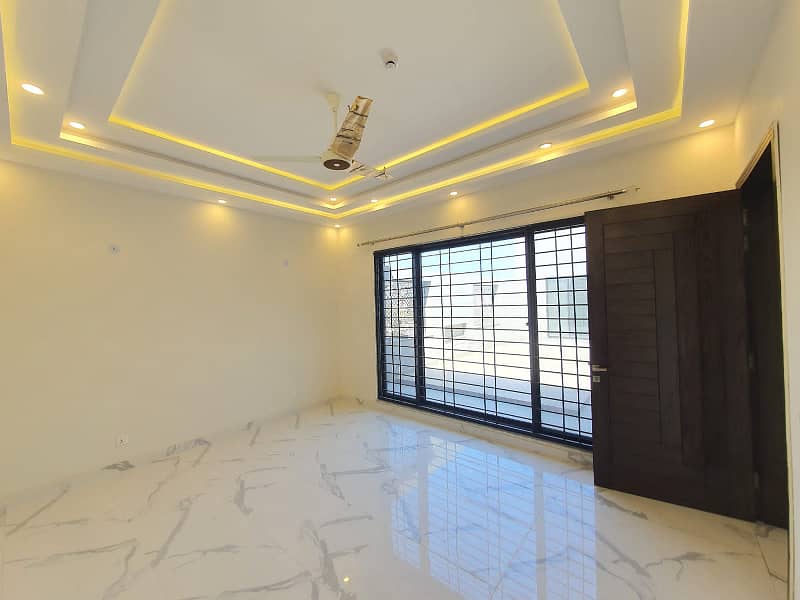 01 Kanal Modern Design Brand New House For Rent In DHA Phase 6 Block-L Lahore. 2