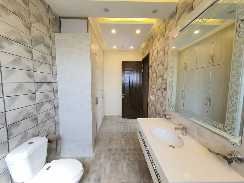 01 Kanal Modern Design Brand New House For Rent In DHA Phase 6 Block-L Lahore. 5