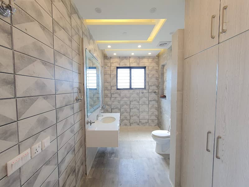 01 Kanal Modern Design Brand New House For Rent In DHA Phase 6 Block-L Lahore. 10