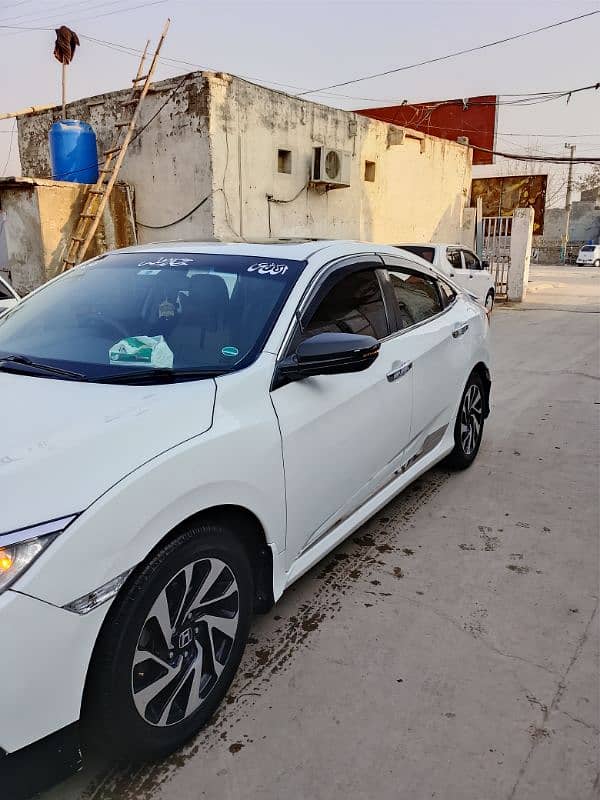 Honda Civic Oriel 2017 4