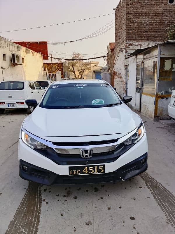 Honda Civic Oriel 2017 6