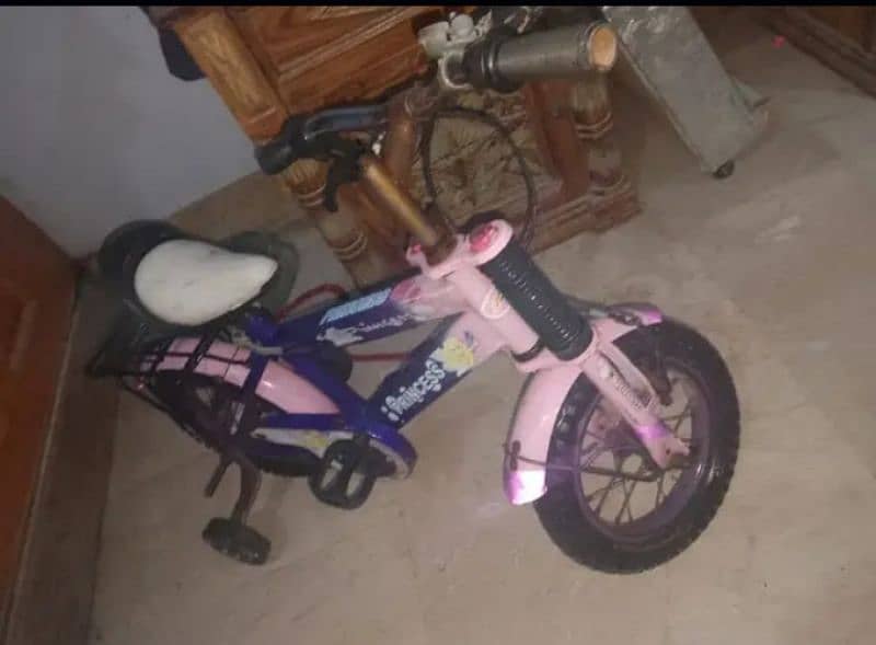 imported cycle  for 4 to 7 years children 12 size 4