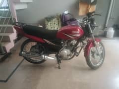 very good condition yahama bike