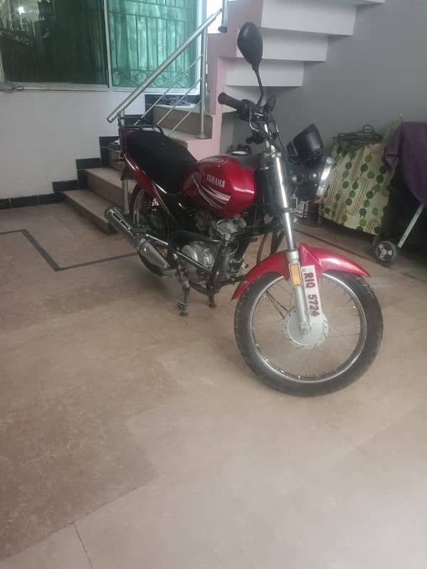 very good condition yahama bike 7