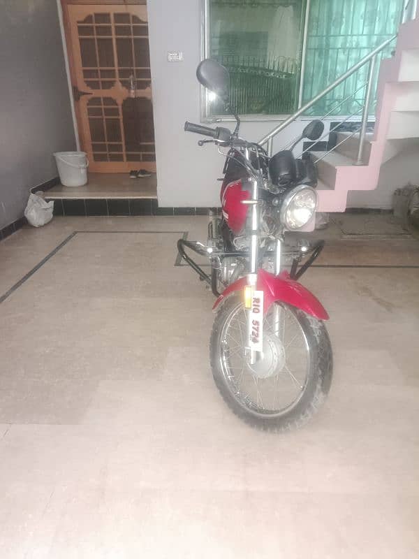 very good condition yahama bike 8