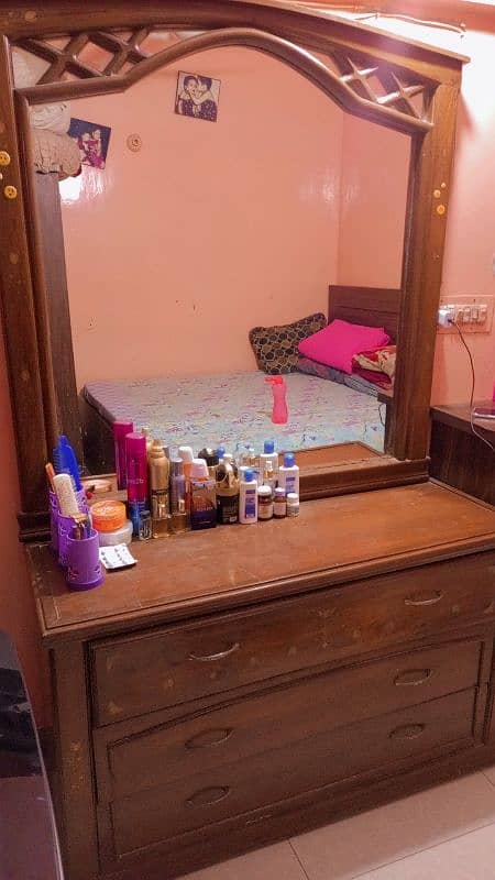 designed wooden dressing table 0