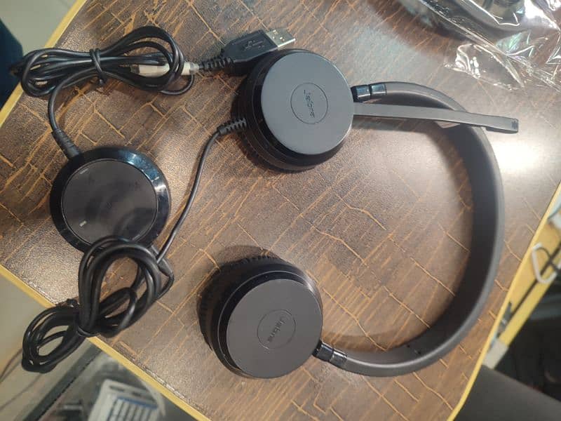 Jabra Evolve 20 , Jabra Evolve 30 4