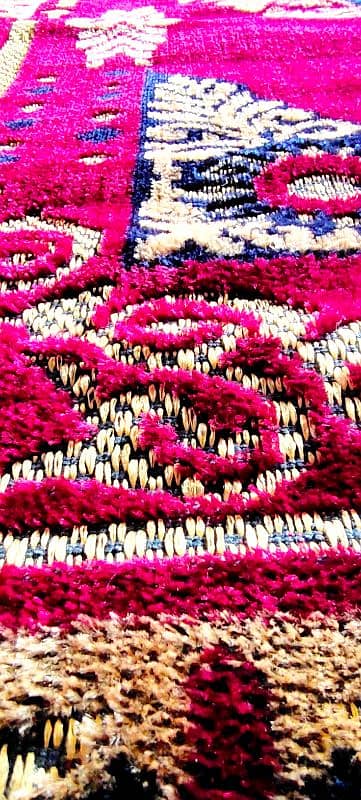 Room Rug Available Size 7.5 Length & 5 Feet width 4