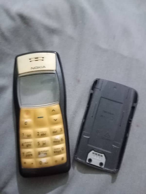 Nokia 1100 5