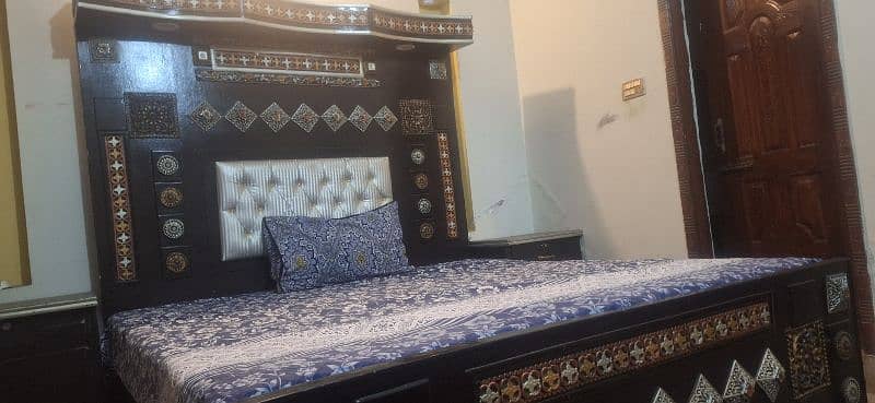 bed/bed set/ wooden bed/luxury bed/bed for sale/dressing table/beds 1