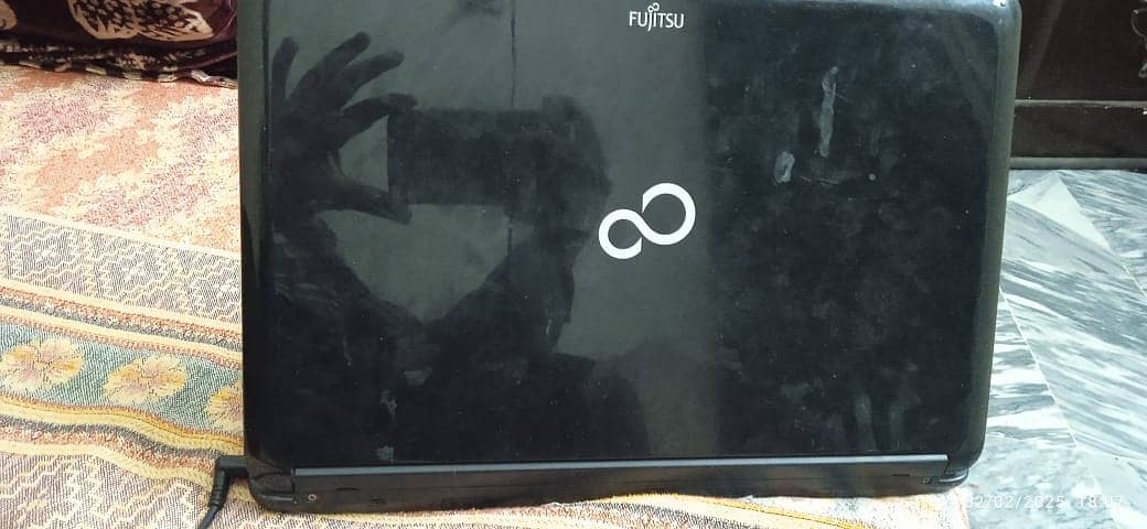 FUJITSU CORE I5 LAPTOP 0