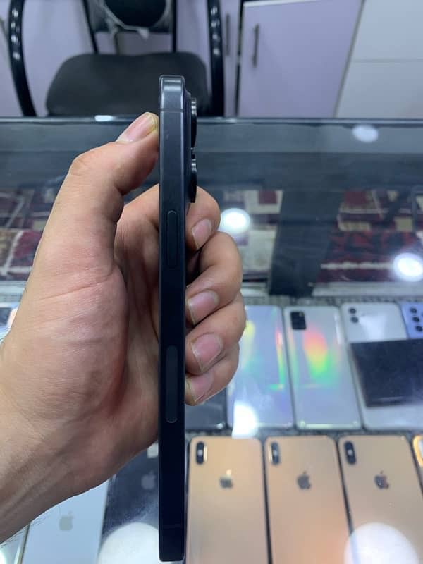 Iphone 15 Pro Max(LLA) PTA Approved 3