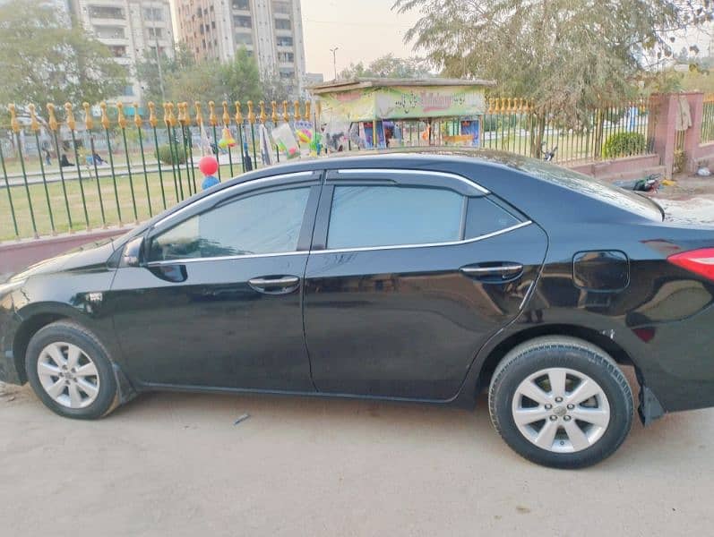 Toyota Corolla Altis 2015 3