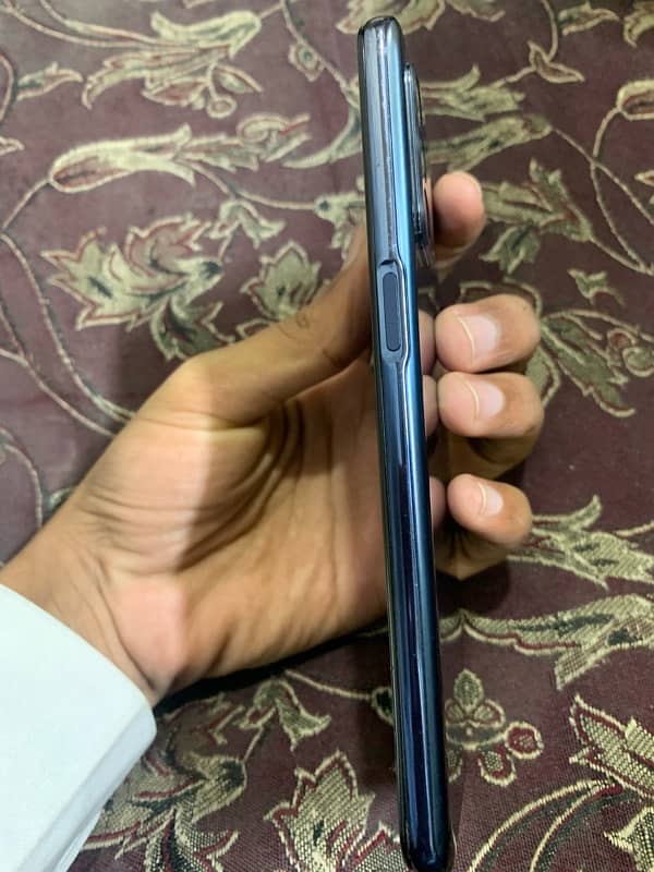 one plus n200 5g . . PTA approved. 64gb 0