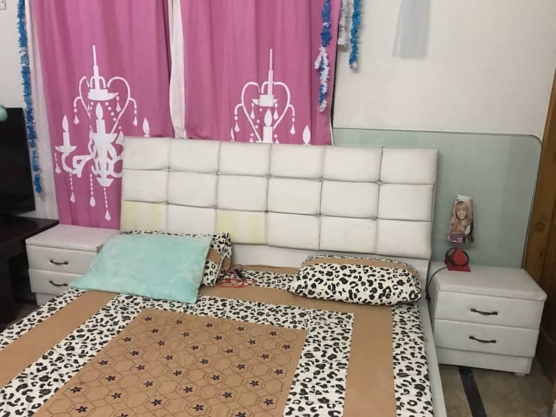 white color double bed with 2side tables and dressing table is forsale 3