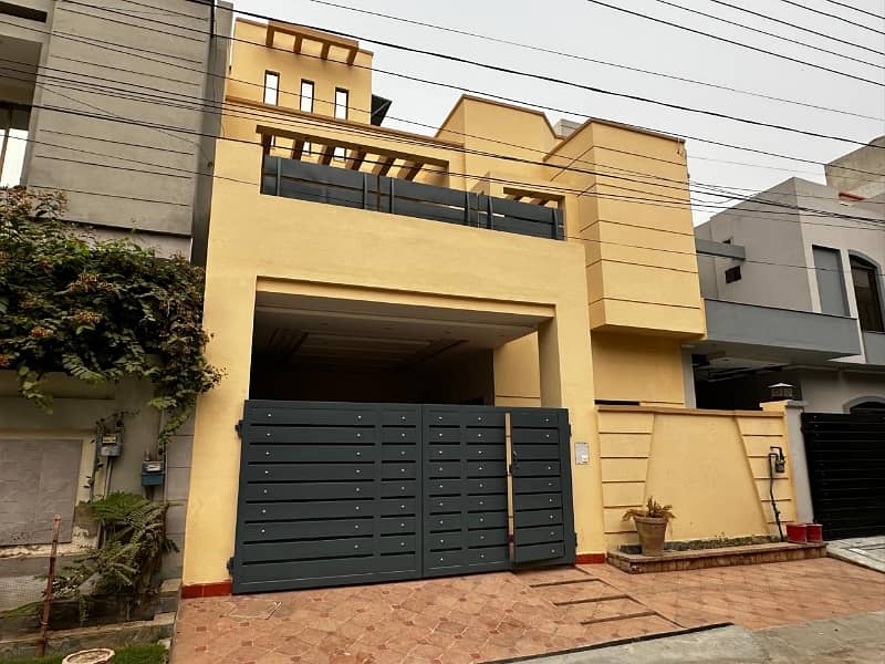 7.5 Marla Owner Build Double Unit House For Sale R Block Johar Town 1