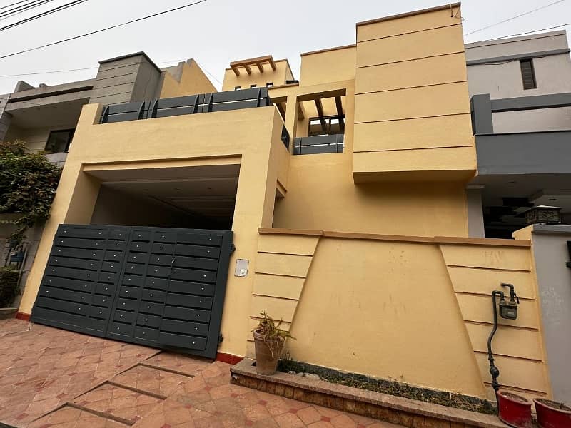 7.5 Marla Owner Build Double Unit House For Sale R Block Johar Town 2