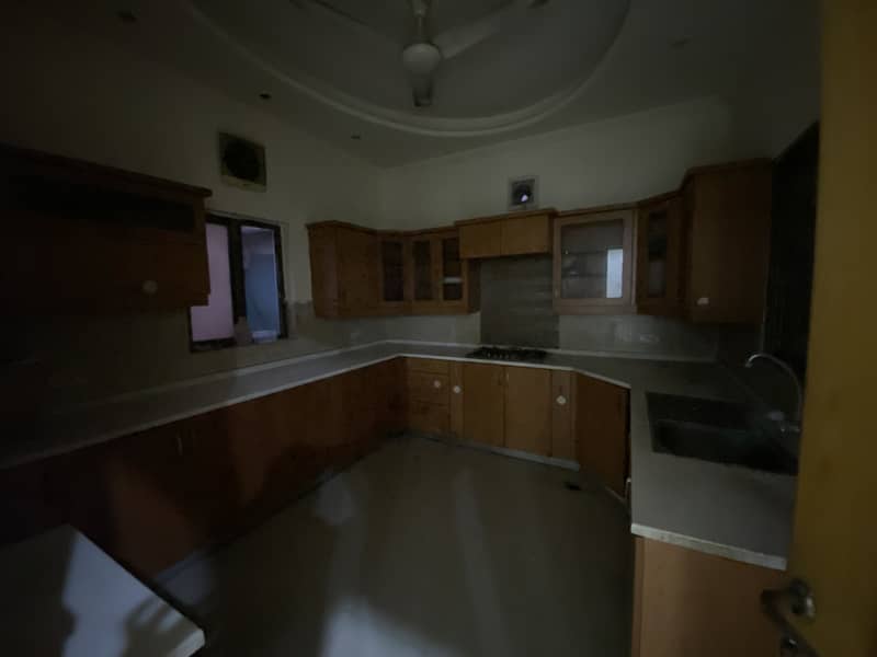 1 Kanal House For Office Use J1 Block Near Canal Road In Johar Town 18