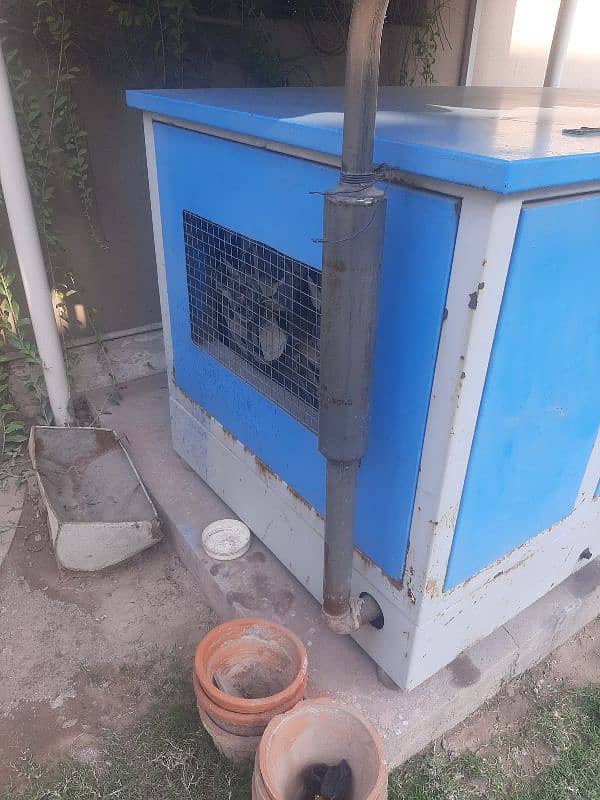 Used, Petrol and Gas based generator 6