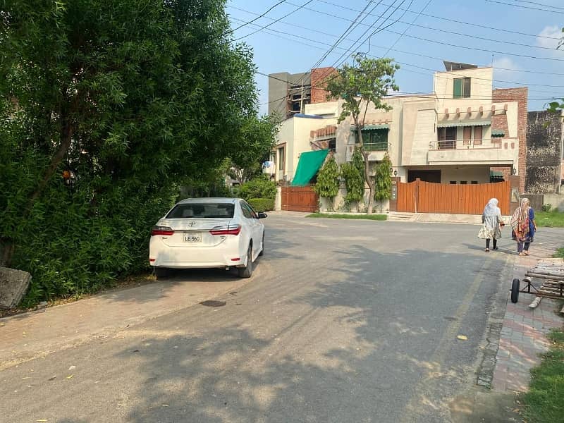 1 Kanal Facing Park Plot For Sale In Pcsir Phase 2 Johar Town 8