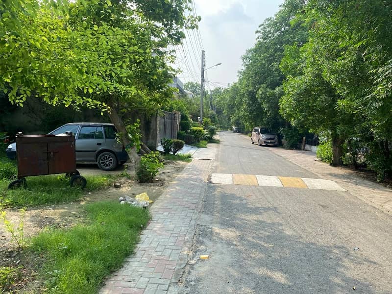 1 Kanal Facing Park Plot For Sale In Pcsir Phase 2 Johar Town 9