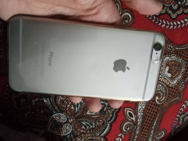 Iphone 6 10/10 condition 1