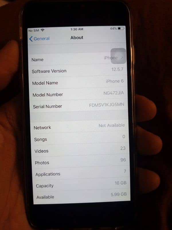 Iphone 6 10/10 condition 4