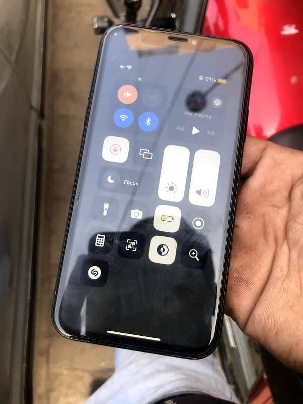 I PHONE XR 1