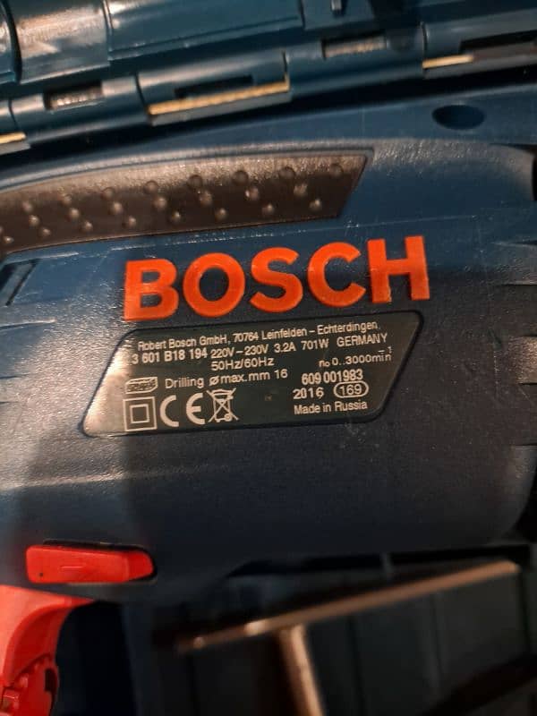 Bosch GSB 16 RE 701W Professional Drill Machine 9