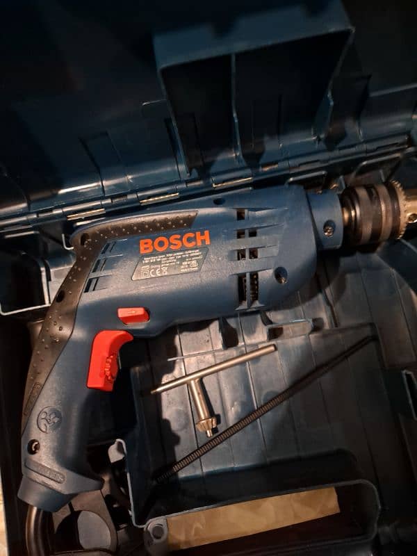 Bosch GSB 16 RE 701W Professional Drill Machine 10